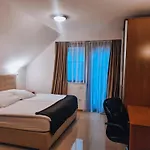 Gaja Apart-hotel 3*