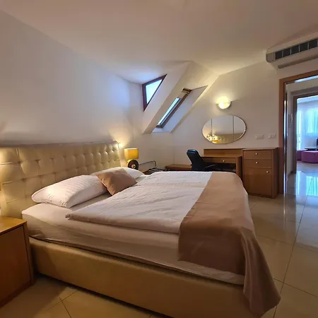 Gaja Aparthotel Bled