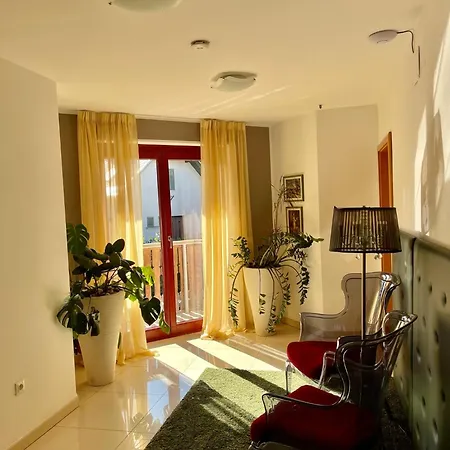 Ξενοδοχείο με διαμερίσματα Gaja 3*