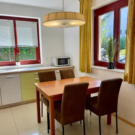 Gaja 公寓式酒店 3*