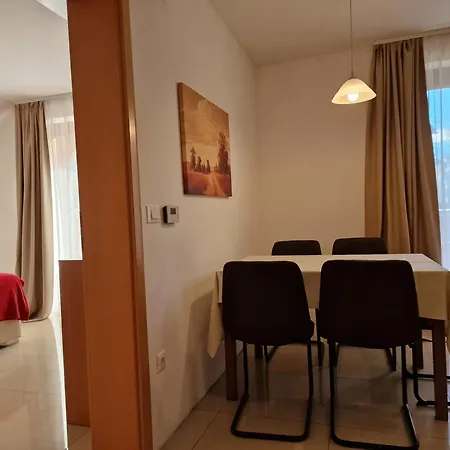 Apart-hotel Gaja 3*