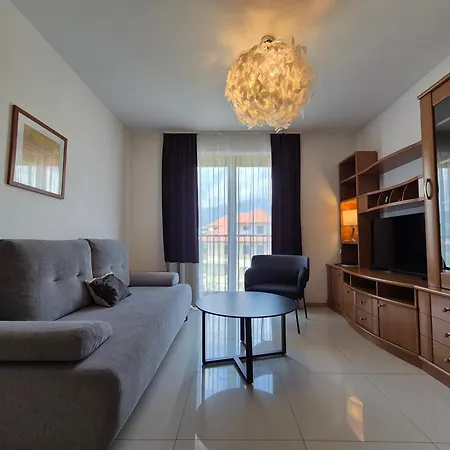 Gaja Aparthotel 3*