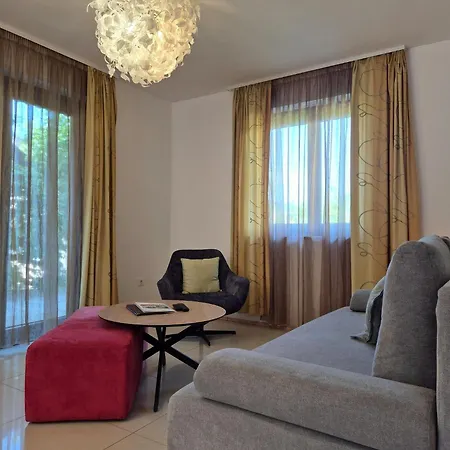 Gaja Apart-hotel 3*